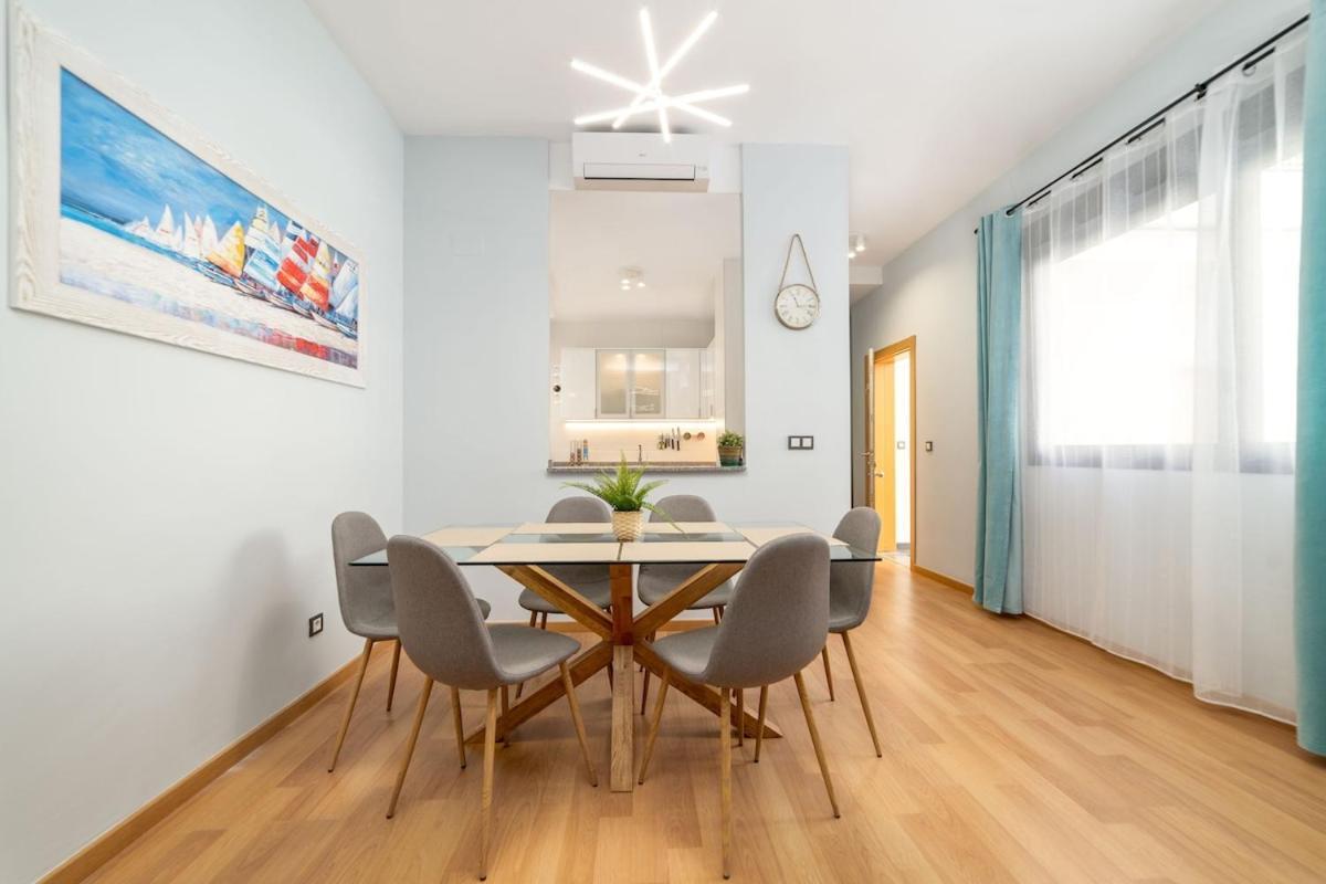 -Malagasunapts- Stylish City Centre Pool&Parking Exterior foto