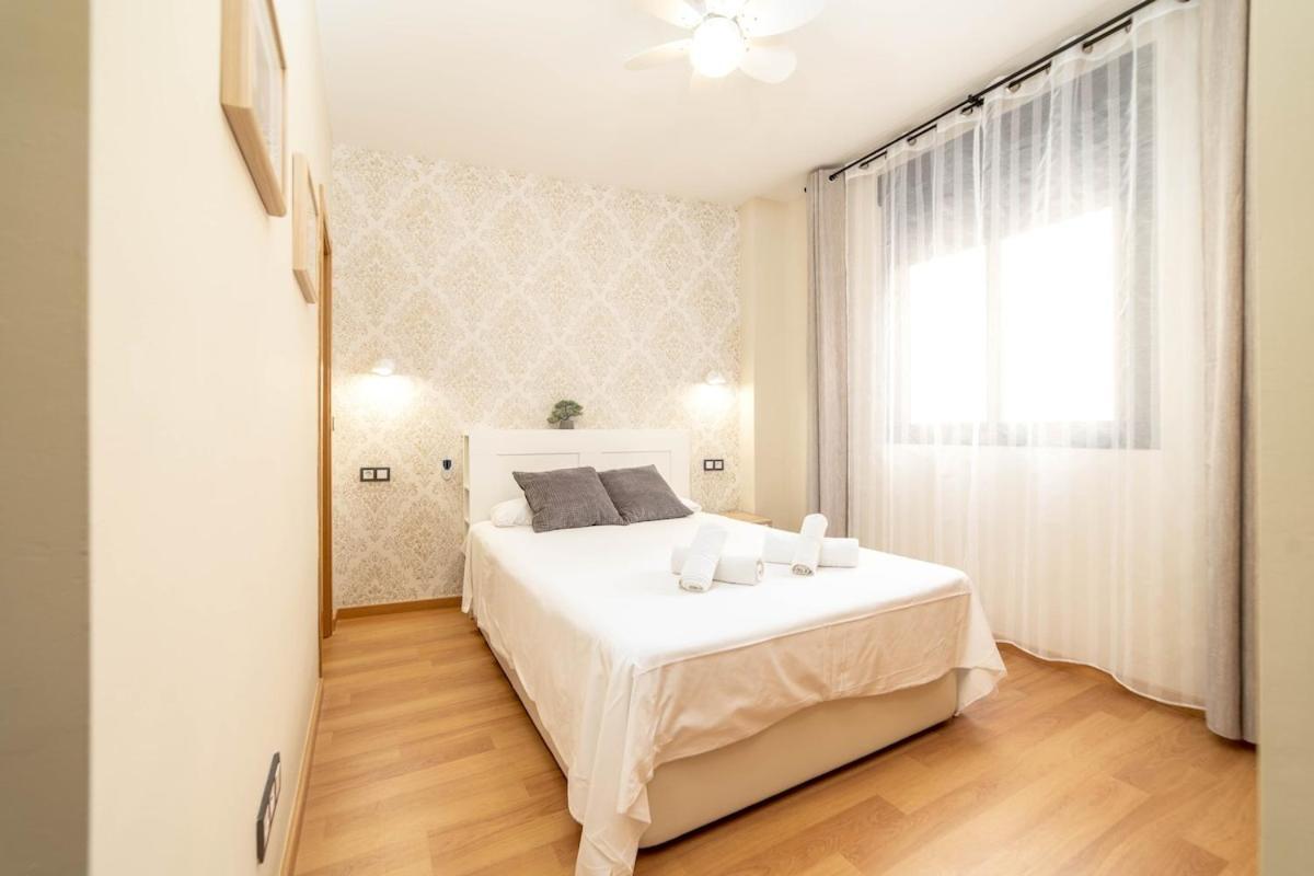 -Malagasunapts- Stylish City Centre Pool&Parking Exterior foto